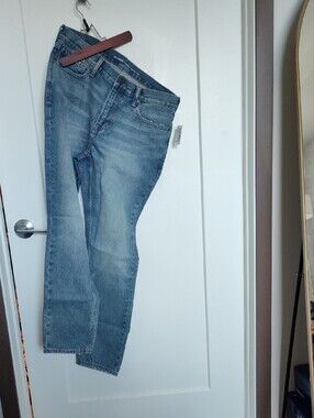 Old Navy Light-Mid Blue Straight Taper Jeans